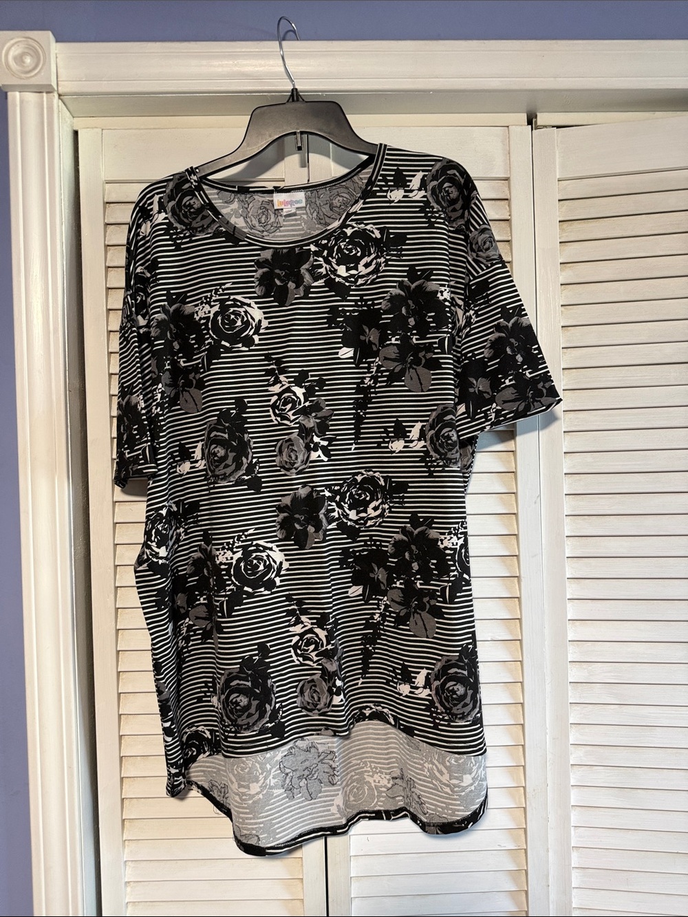 LuLaRoe Floral Striped Short Sleeve Top - Black & White